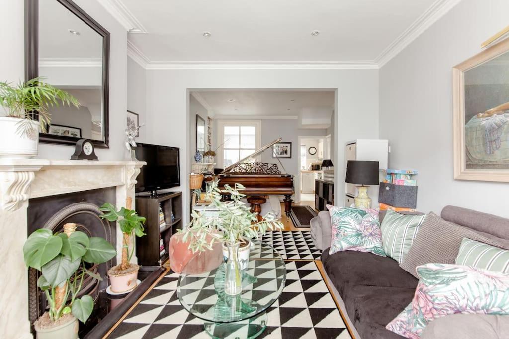 Windsor Road Retreat *